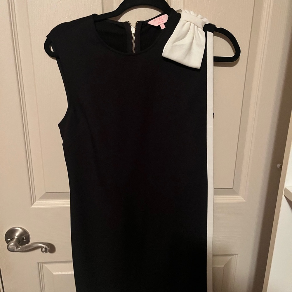 Ted Baker Monochrome Dress with Bow Detail Sz 2